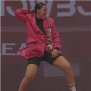 Doy clases particulares a gente que necesite mejorar en notas de matemáticas, lengua o quiera aprender a bailar danzas urbanas